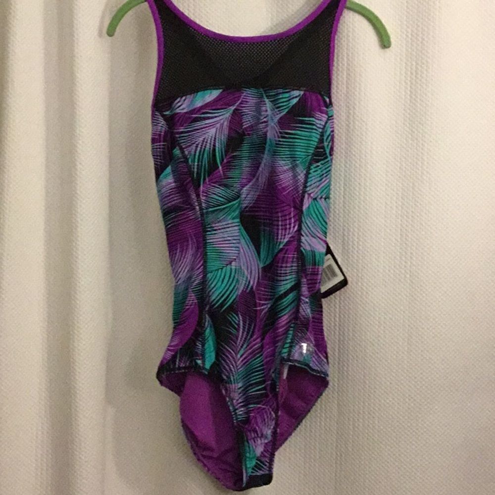 ♥️Zero X poseur Womens’s swimsuit one piece NWT